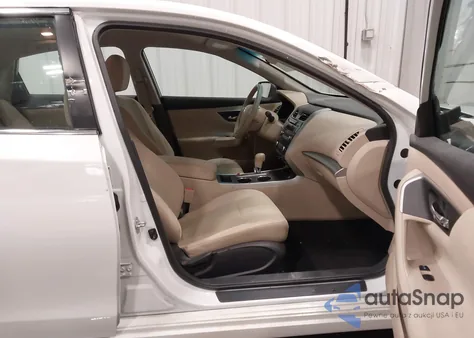 2015 Nissan Altima 2.5 S z USA, uszkodzony, nr VIN 1N4AL3APXFN332098